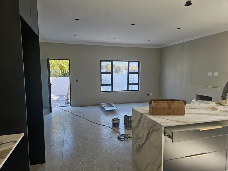 To Let 3 Bedroom Property for Rent in Clamhall Western Cape